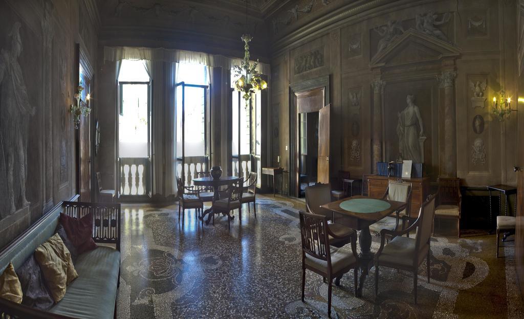 Vintage Venice Apartment Стая снимка